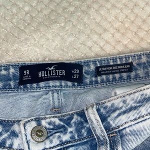 hollister high rise mom jeans